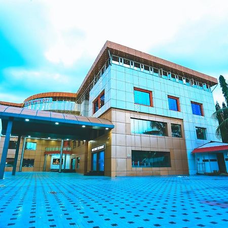 Hotel White City North Paravur ภายนอก รูปภาพ