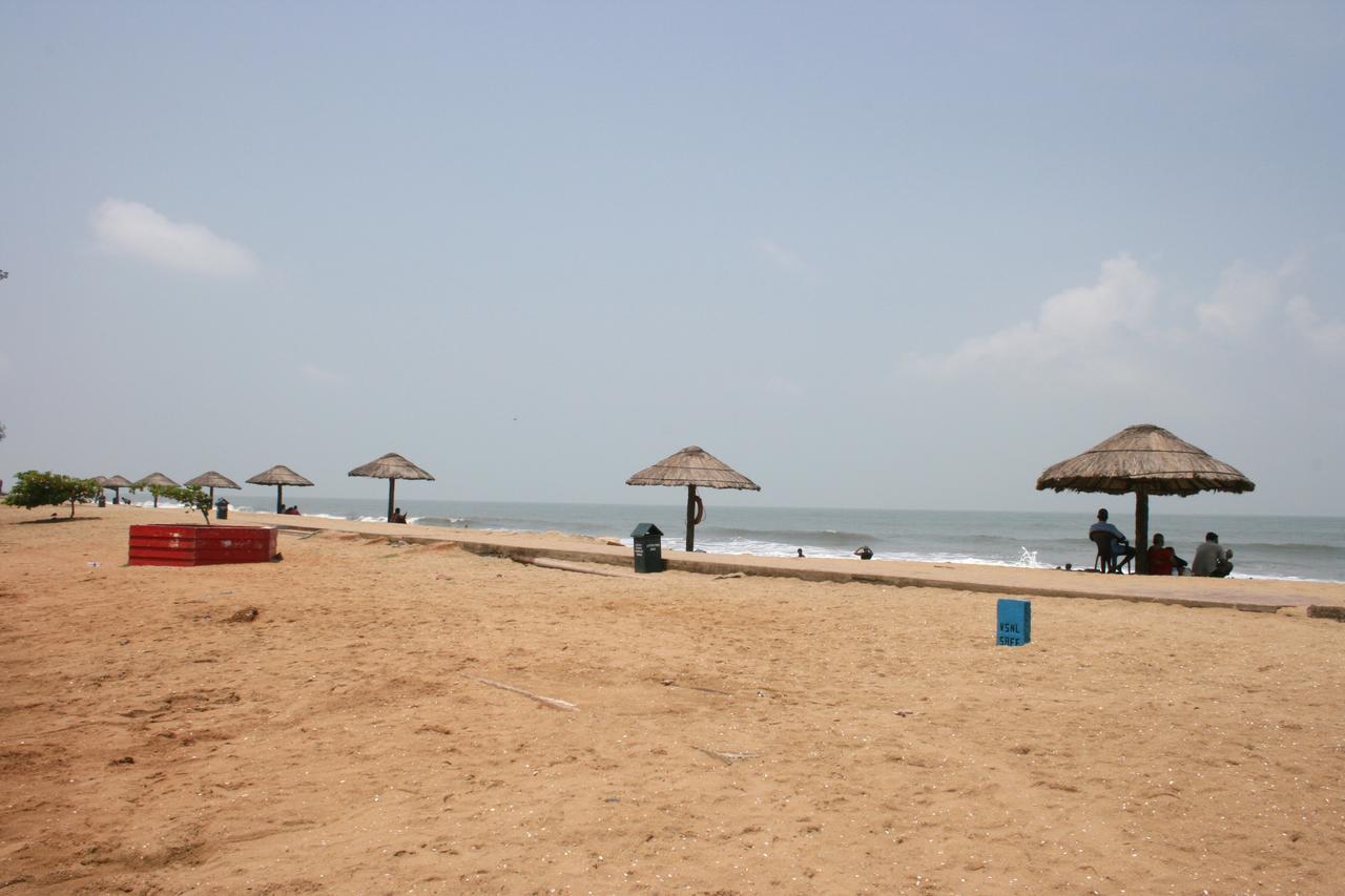 Hotel White City North Paravur ภายนอก รูปภาพ