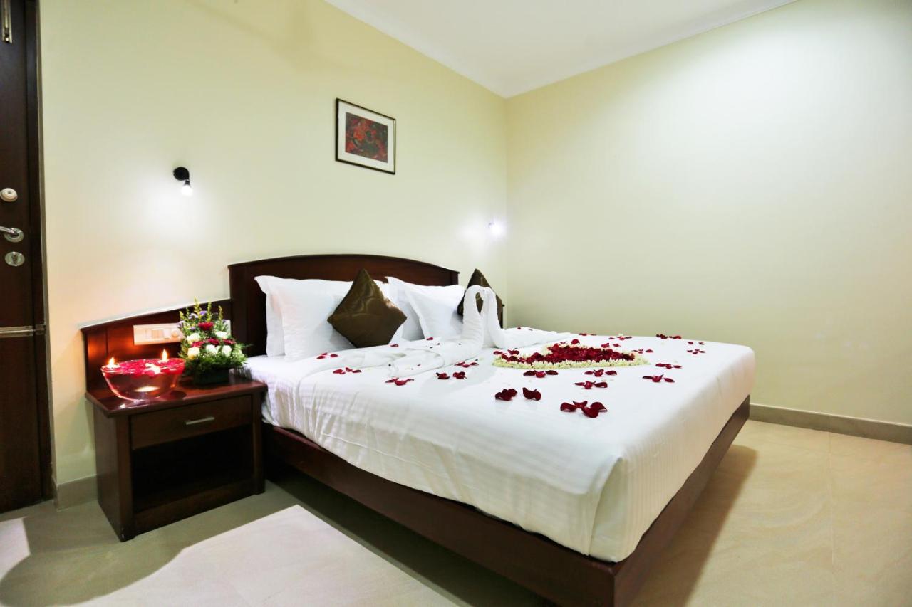 Hotel White City North Paravur ภายนอก รูปภาพ